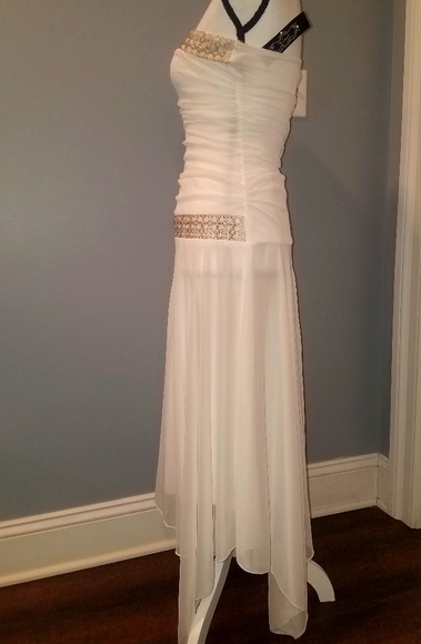 BIG PRICE⬇️TRIXXI NWT WHITE DRESS SIZE S - Picture 3 of 16
